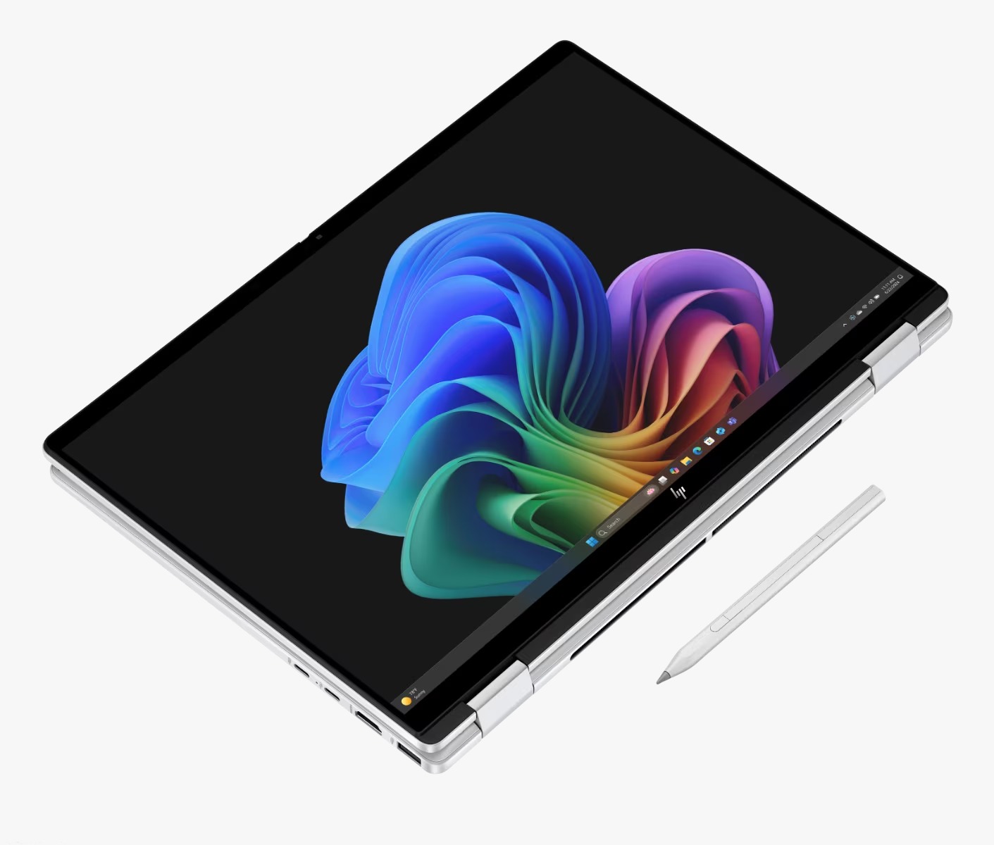 HP OmniBook X Flip 14-fm0099TU silver laptop front view